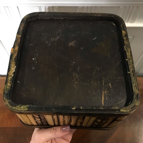 VTG Bamboo Basket - Picture 6 of 12